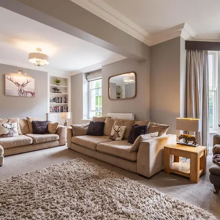 בית נופש Luxury Retreat Sleeps 10