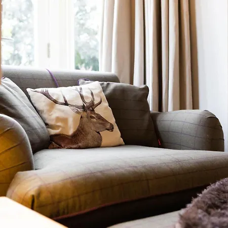 בית נופש Luxury Retreat Sleeps 10 *
